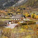 Haus Pfeifenberger Zederhaus