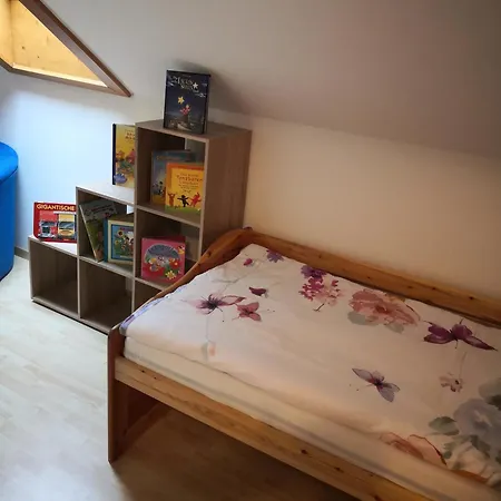 Haus Pfeifenberger Guest house