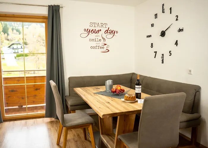 Haus Pfeifenberger Pensionat 3*
